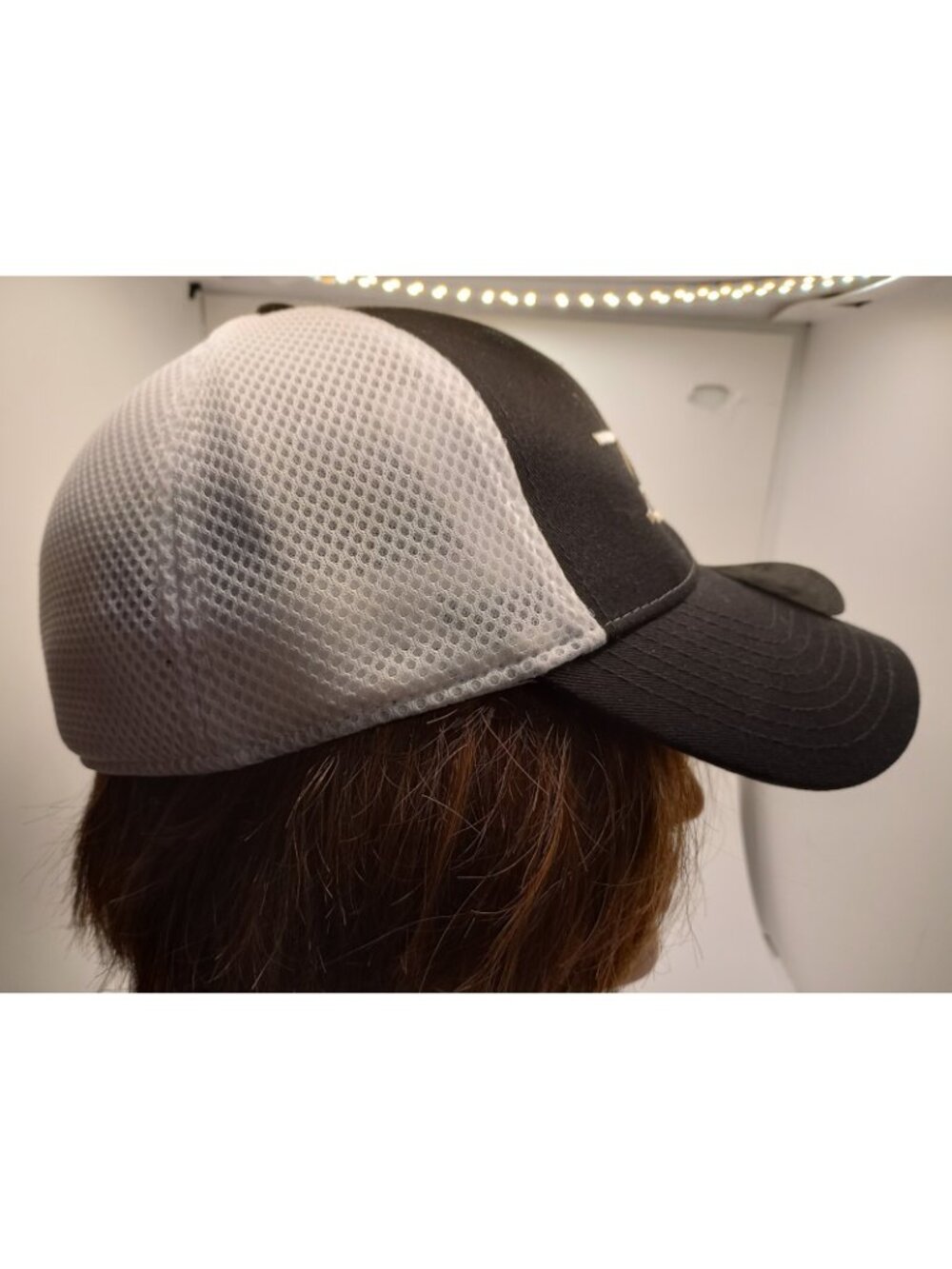 New Era Size S/M MBO5 Sports bar Hat Cap Black & White fitted Truckers cap S/M - Picture 3 of 11
